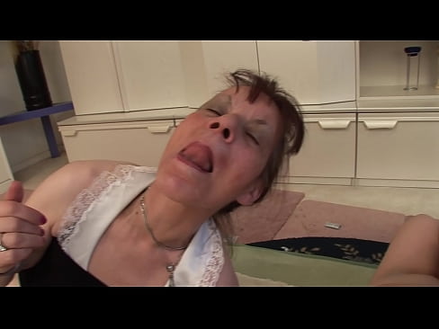 ❤️ Deux grands-mères et un grand-père font une partie à trois ❌ Vidéo de sexe at porn fr.thebestfetishsites.ru ❤